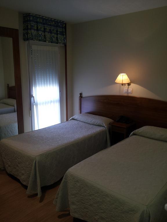 Begona Playa Hotel Gijon Ruang foto